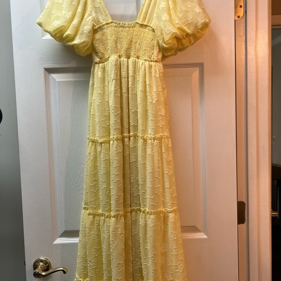 Show Me Your Mumu Odette MIdi Dress Yellow Daisy - Picture 2 of 4